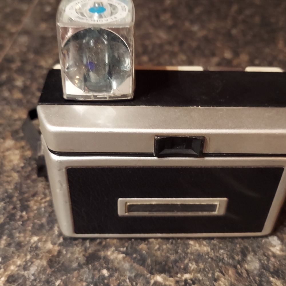 Vintage Kodak Instamatic 40 Camera